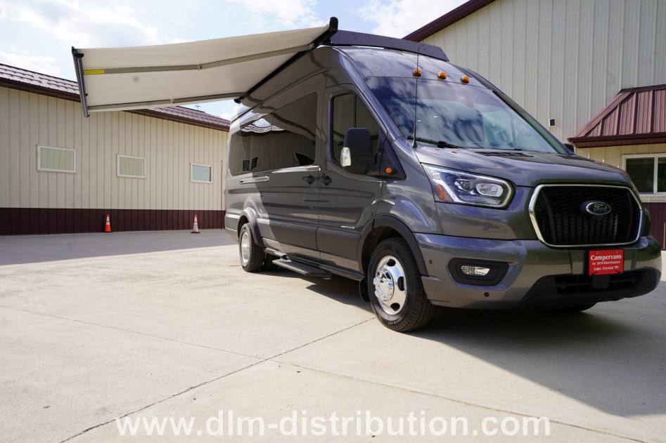 2025 Mini-T HR Campervan – Off-Grid Travel, AWD Capability & Starlink Internet Connectivity